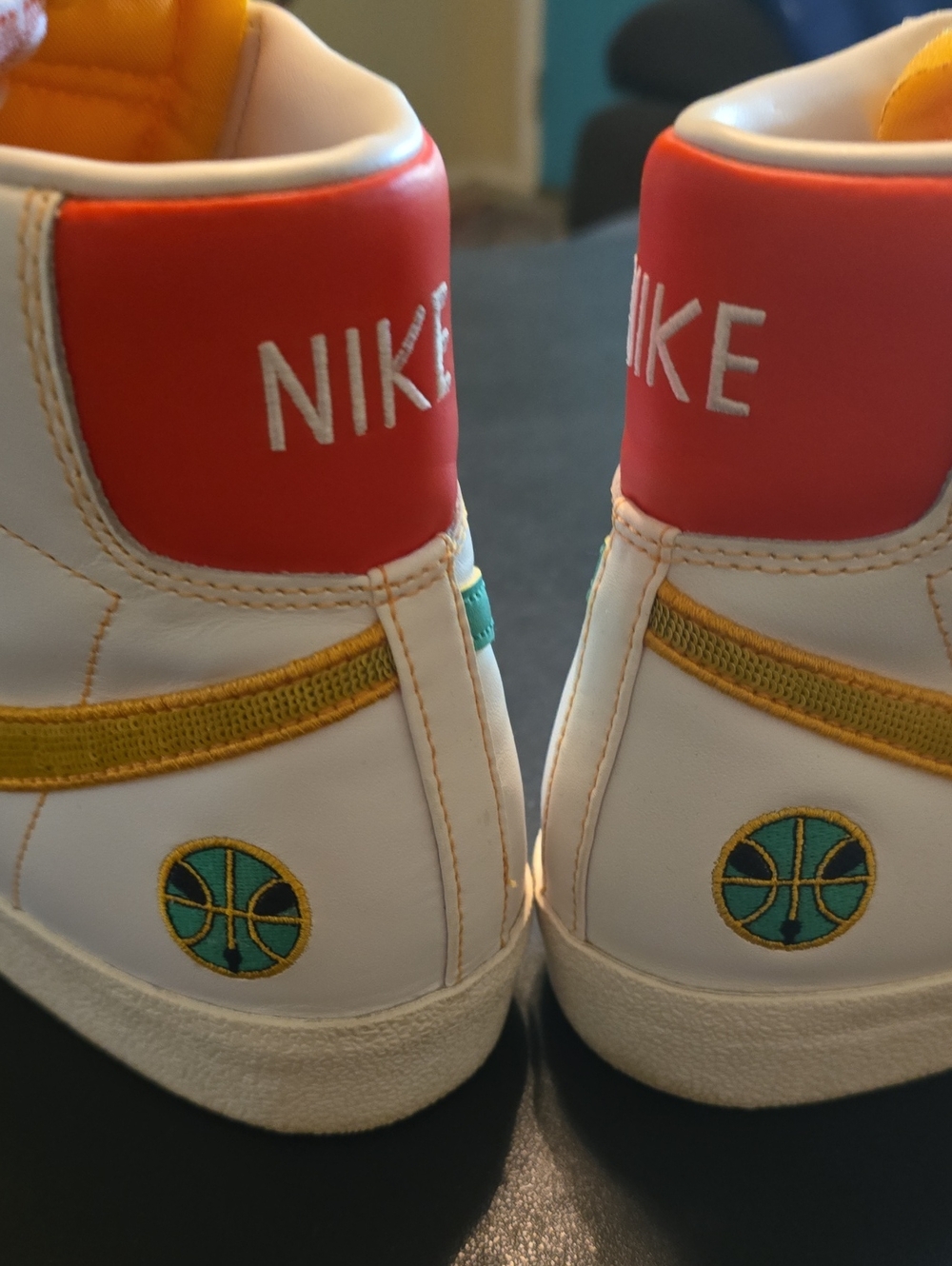 Nike Blazer 77 Vintage Mid Roswell Rayguns (No Offers) - Picture 6 of 8
